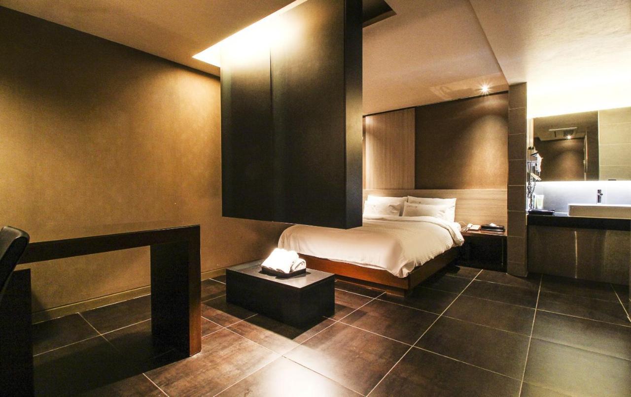 Haeundae Yeoubi Hotel Busan Exterior photo